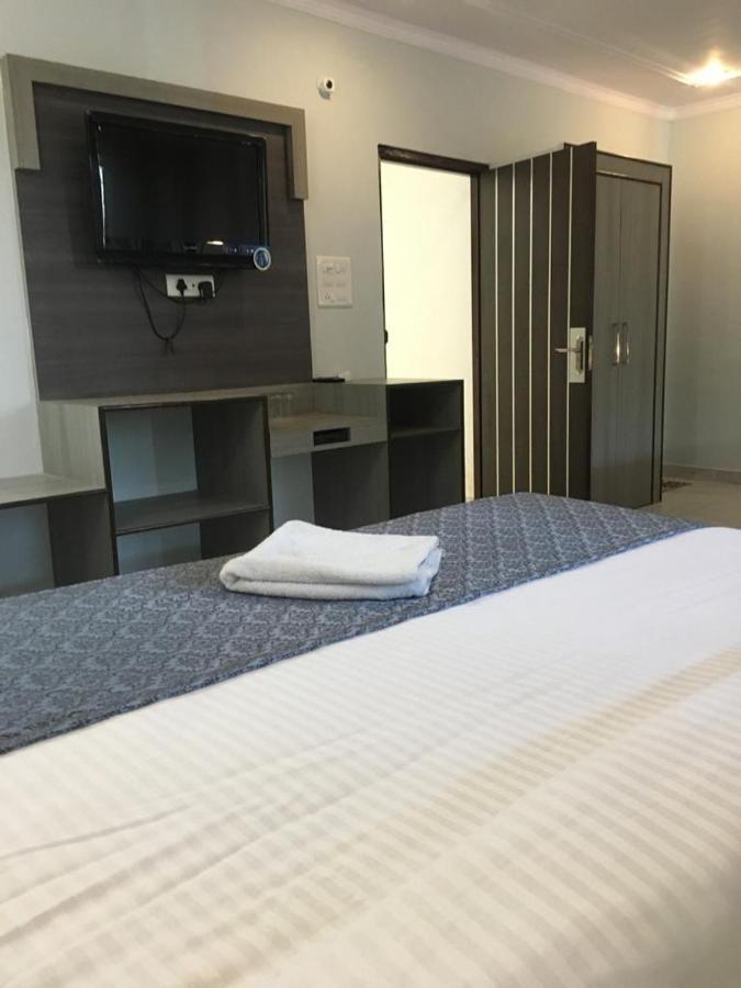 Hotel Devoy Inn By Namastexplorer Tapovan Rishīkesh Екстериор снимка
