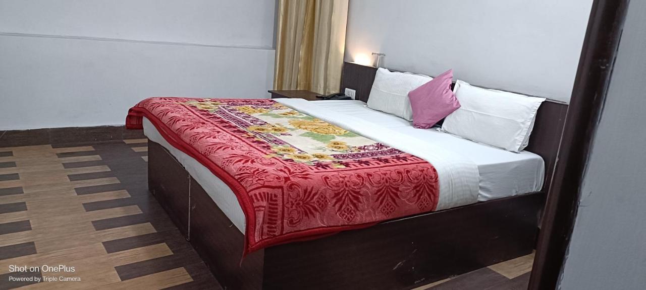 Hotel Devoy Inn By Namastexplorer Tapovan Rishīkesh Стая снимка
